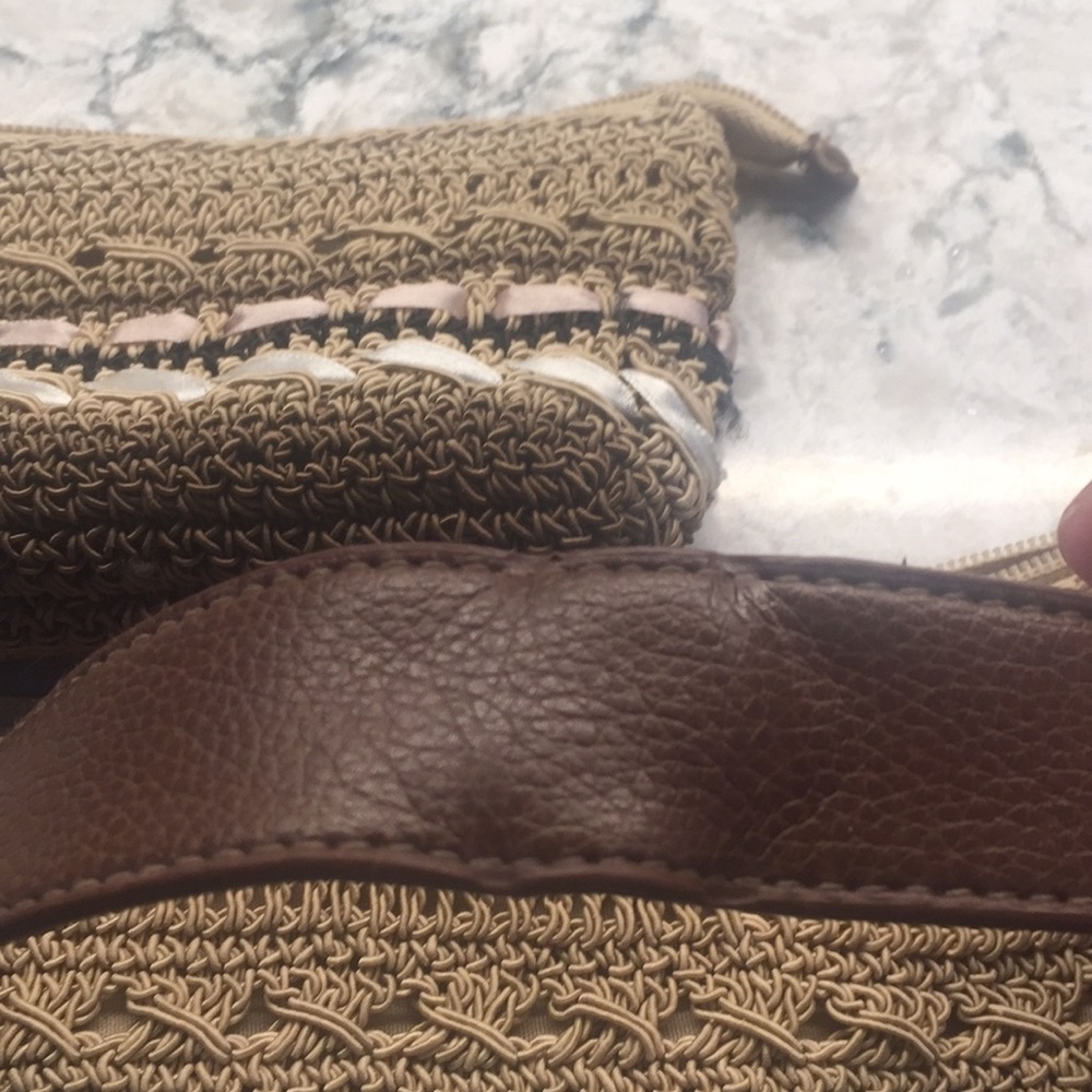 Purse - Picture 2 of 4